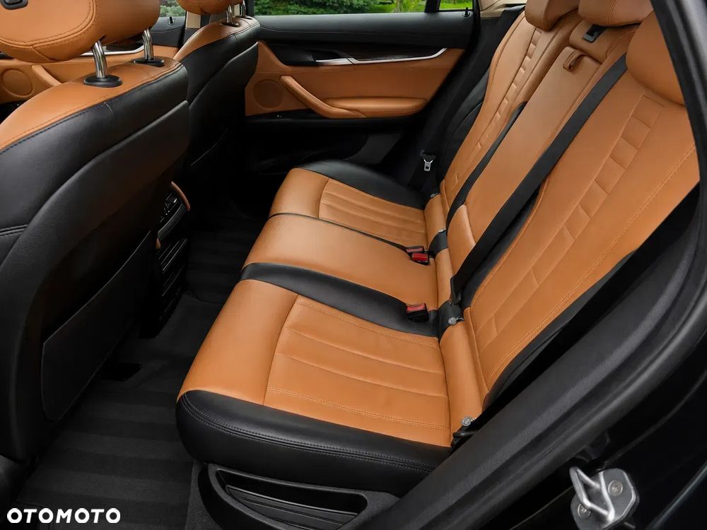 BMW X6M - 31