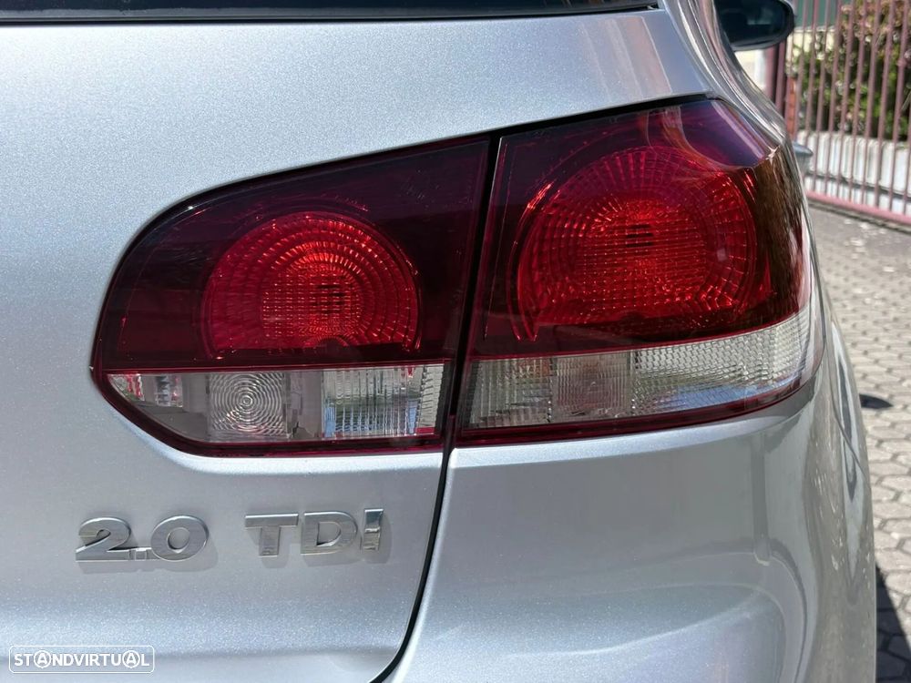 VW Golf 2.0 TDi Highline DSG - 22
