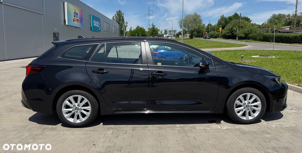 Toyota Corolla - 3