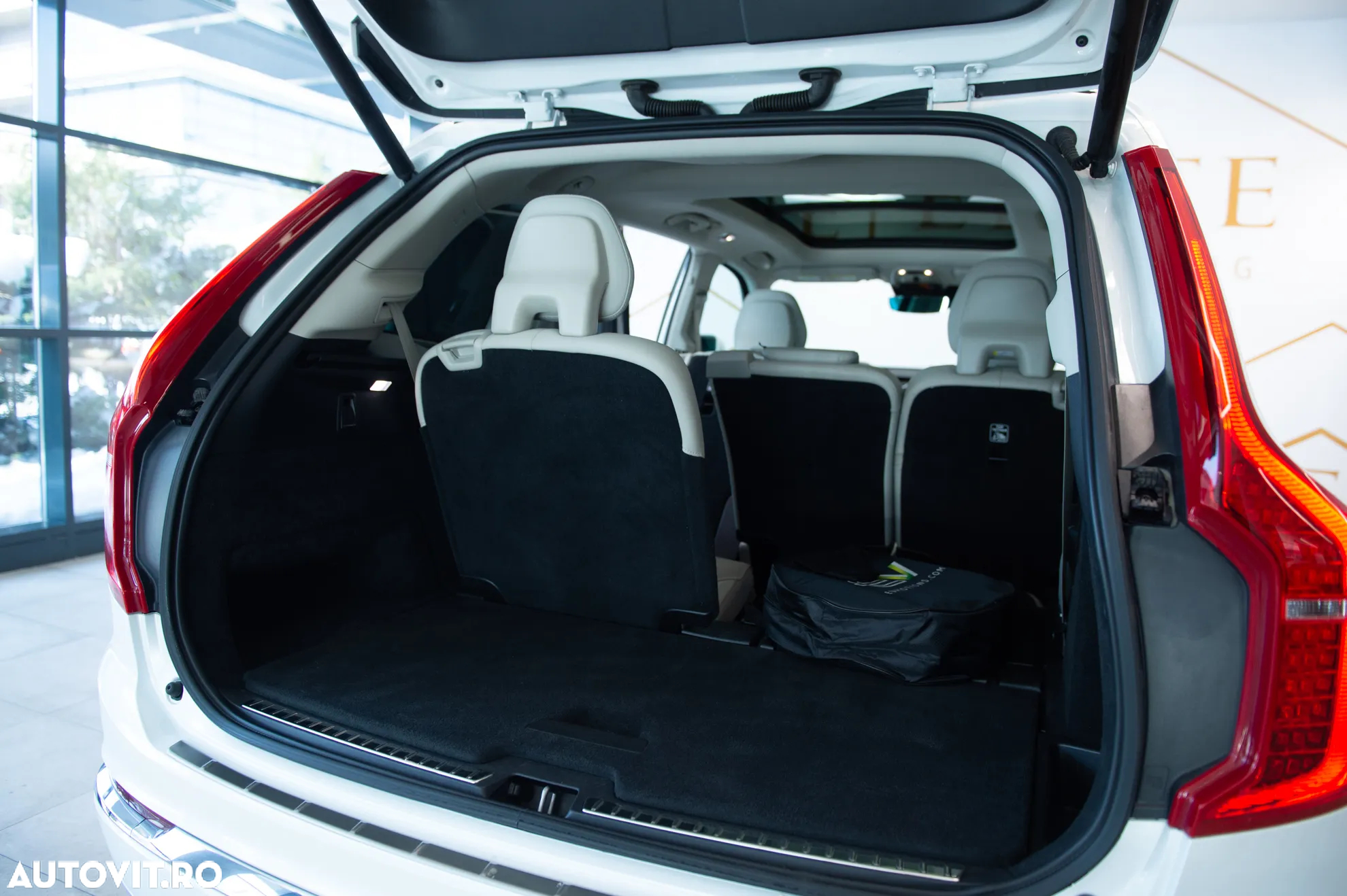 Volvo XC 90 T8 AWD Twin Engine Geartronic Inscription - 25