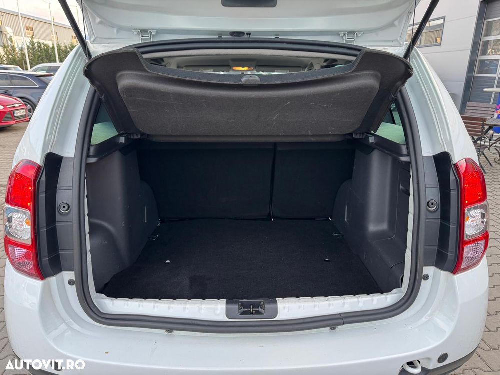 Dacia Duster 1.6 16V 105 4x2 Prestige - 9