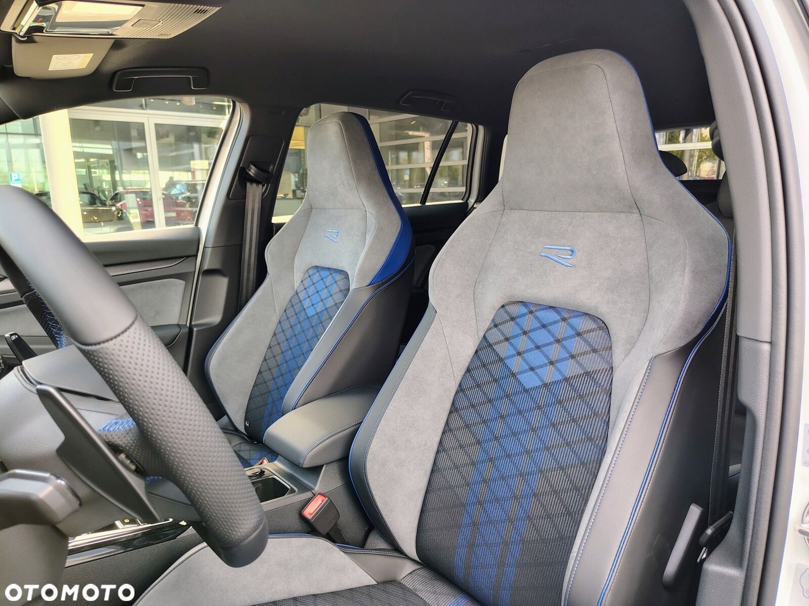 Volkswagen Golf - 20