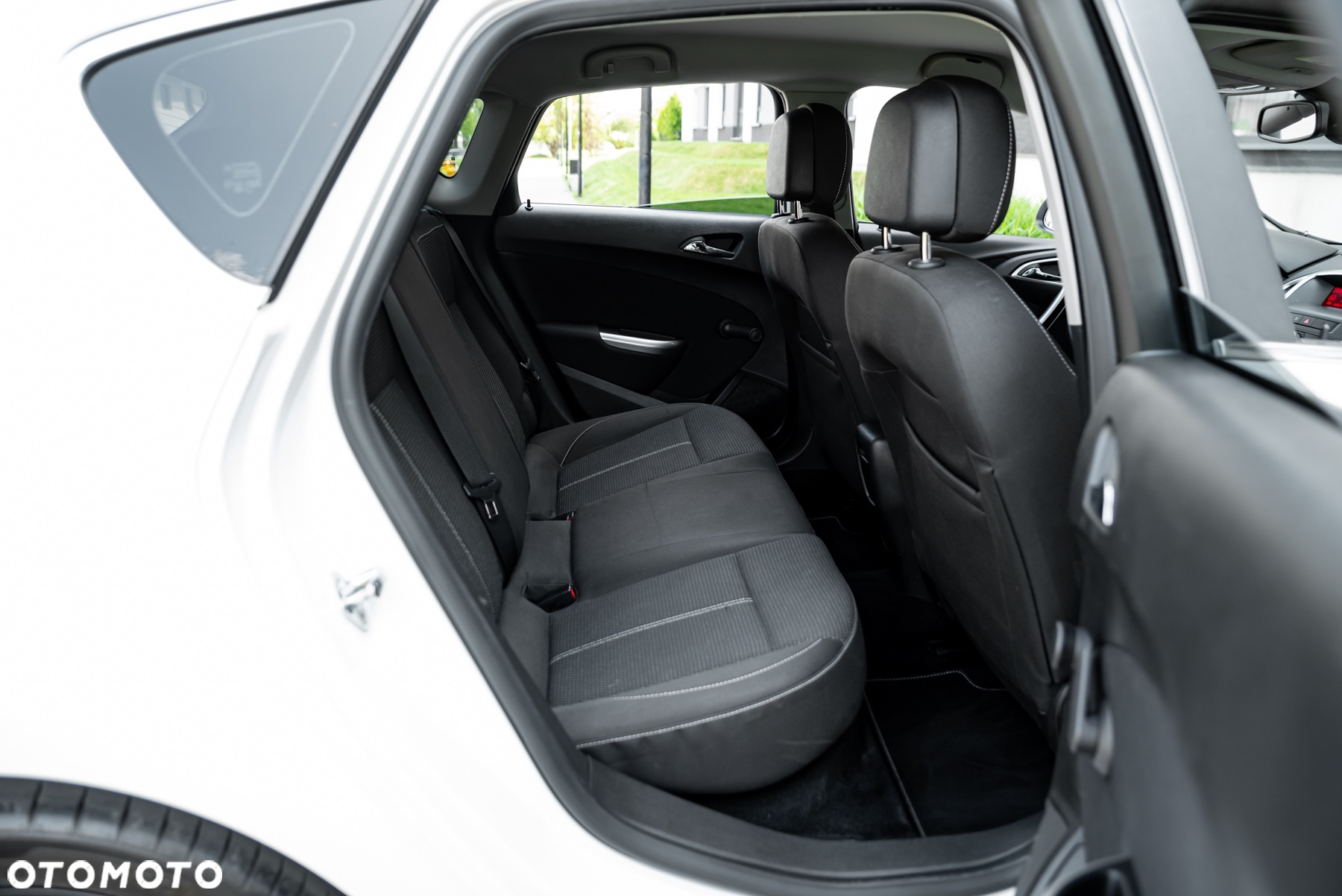 Opel Astra 1.6 Turbo Sport - 7