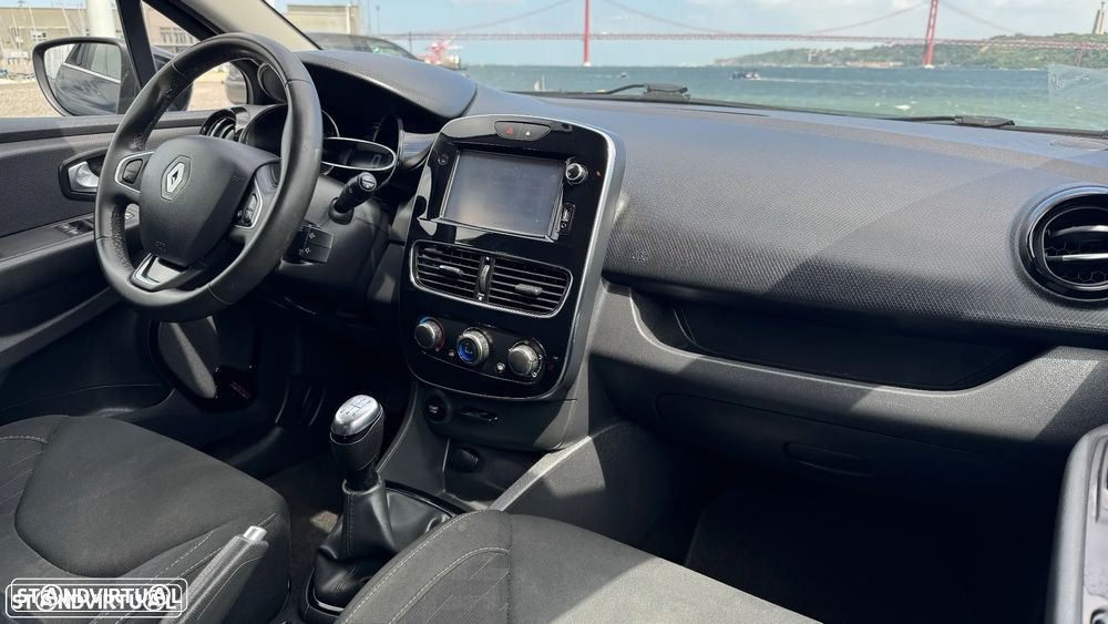 Renault Clio 1.0 TCe RS Line - 12