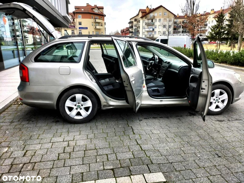 Skoda Octavia 2.0 TDI Ambiente - 12
