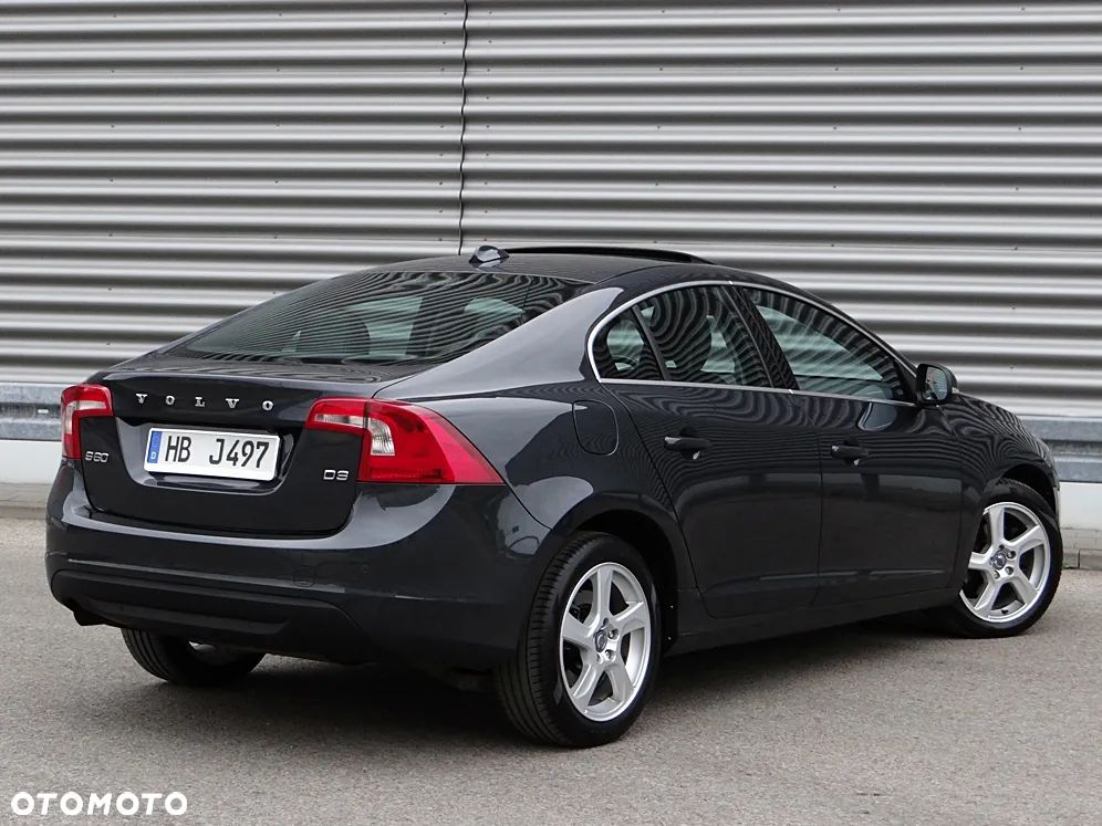 Volvo S60 D3 Summum - 4