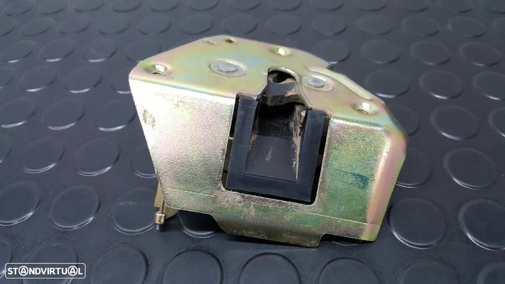 FECHADURA PORTA TRASEIRA DIREITA PEUGEOT PARTNER (S2) COMBI PLUS - 2