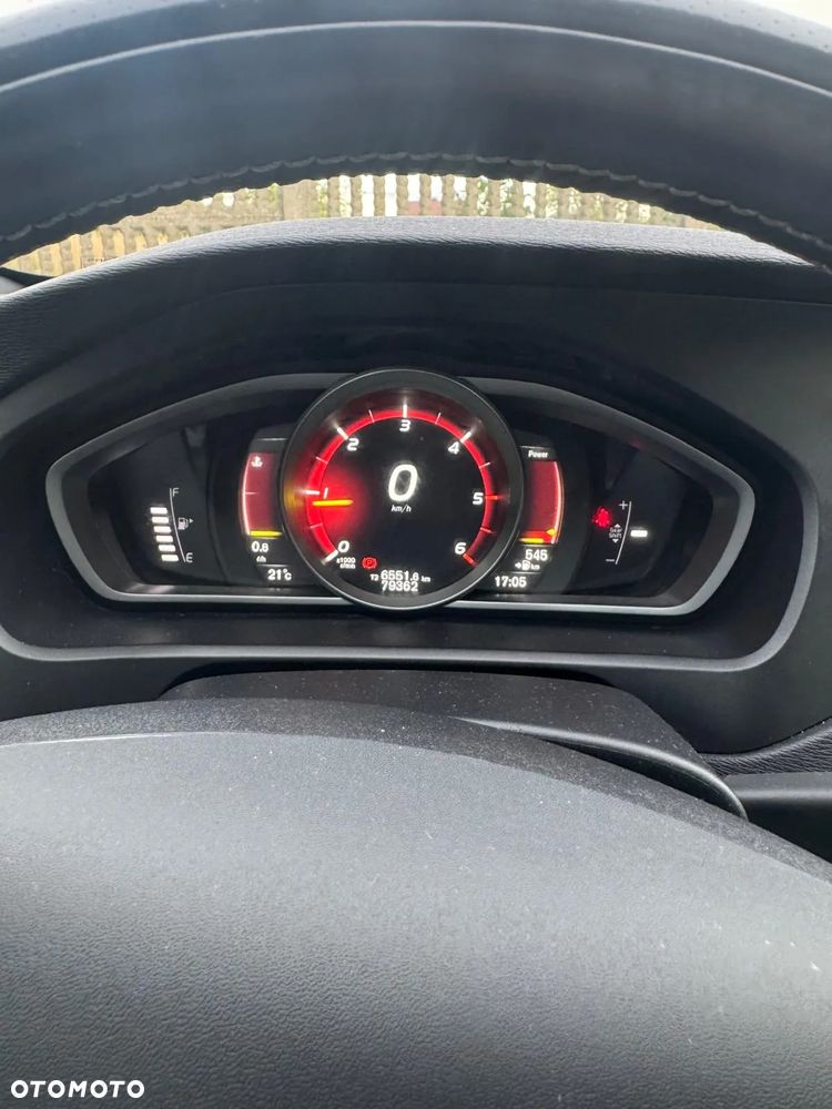 Volvo V40 D2 Drive-E SCR R-Design Momentum - 13