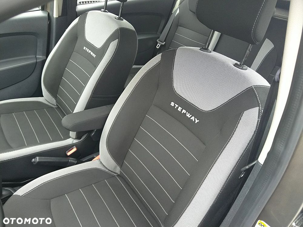 Dacia Sandero Stepway TCe 90 (S&S) Celebration - 18