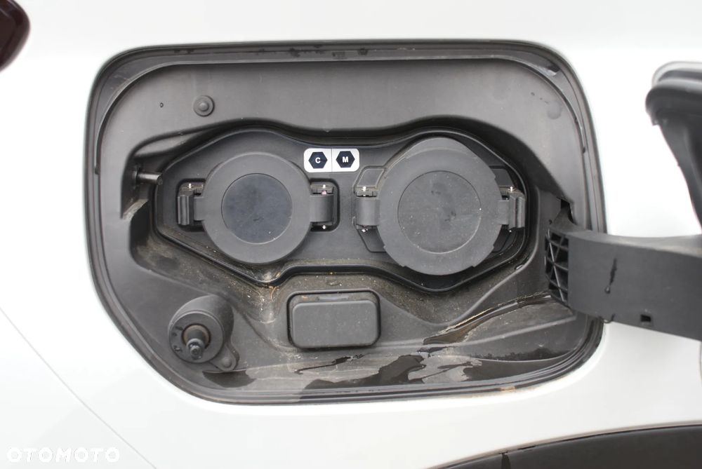Mitsubishi Eclipse Cross 4WD Top - 23