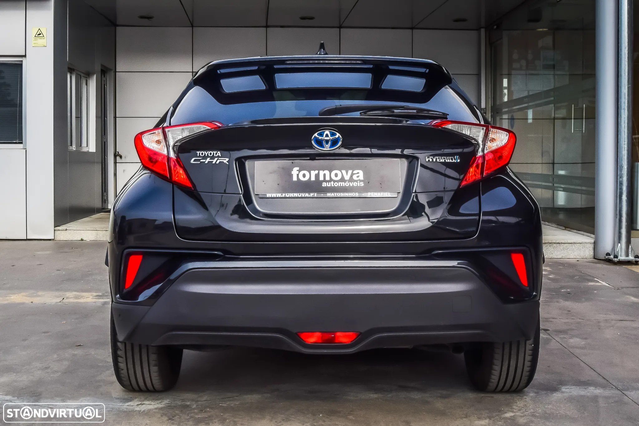 Toyota C-HR 1.8 HSD Exclusive+P.Luxury - 11