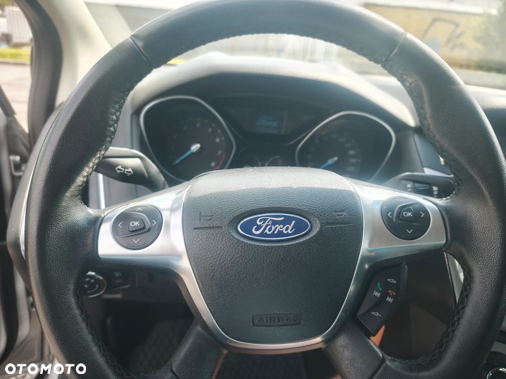 Ford Focus - 23