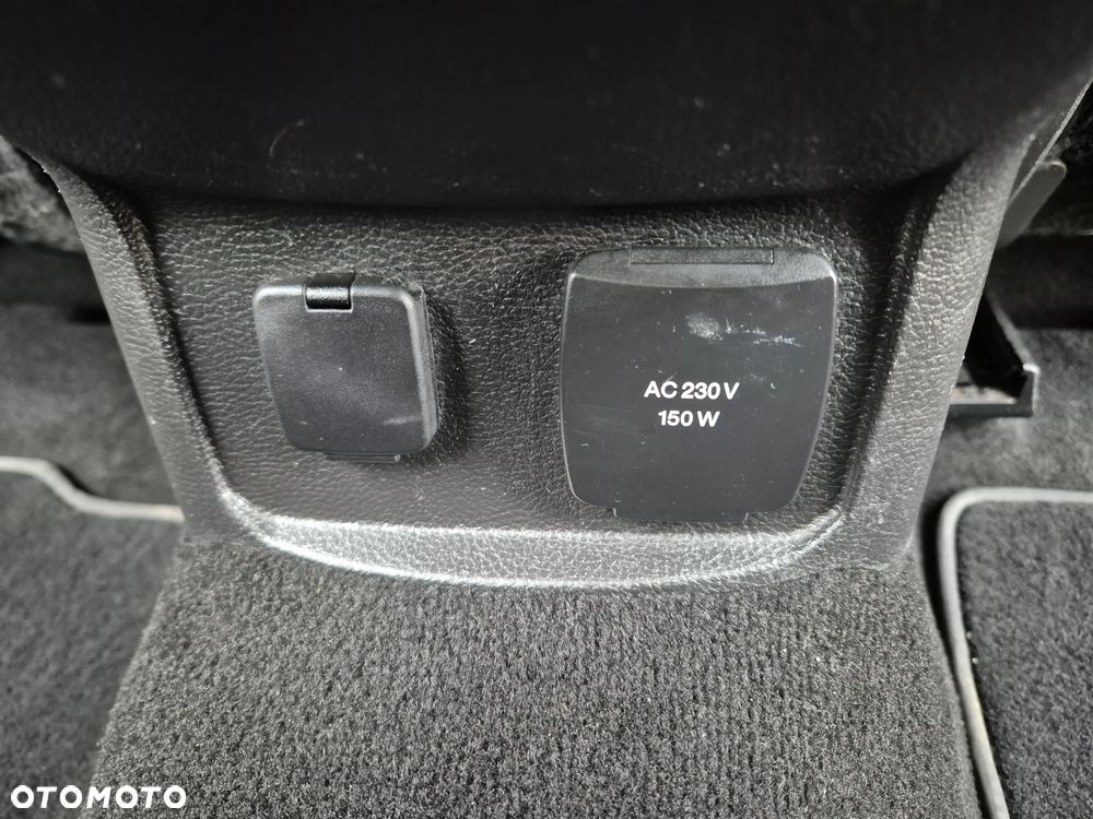 Ford Mondeo 2.0 TDCi Titanium PowerShift - 28