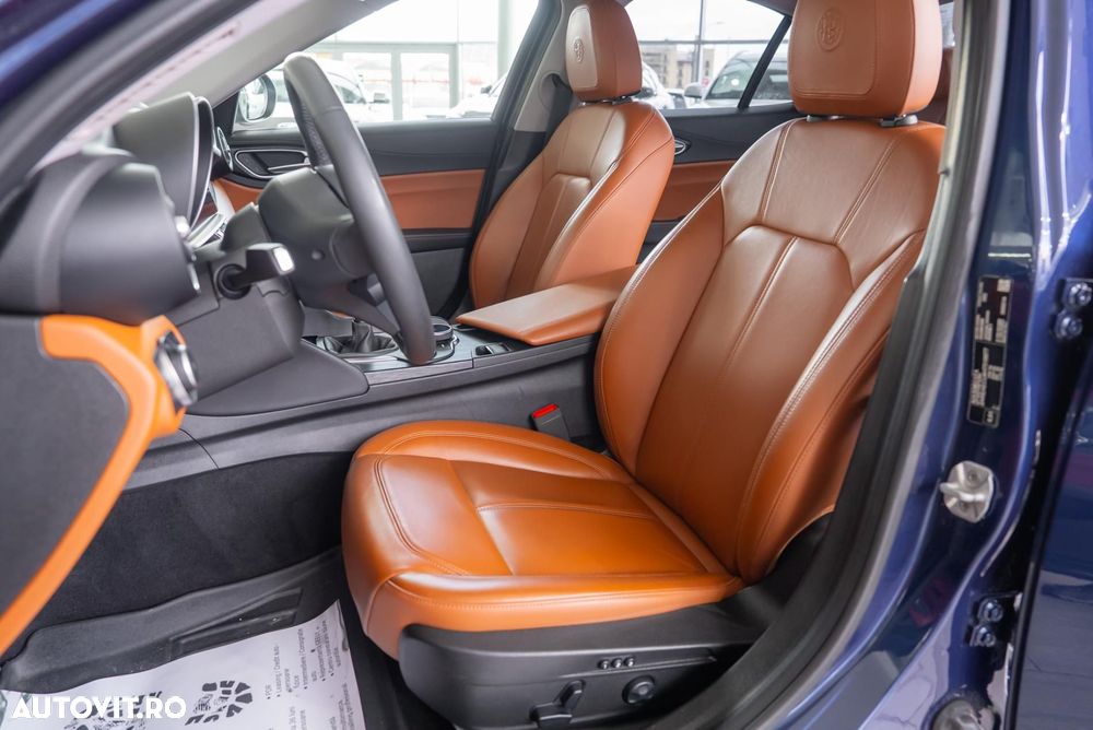 Alfa Romeo Giulia 2.2 - 20