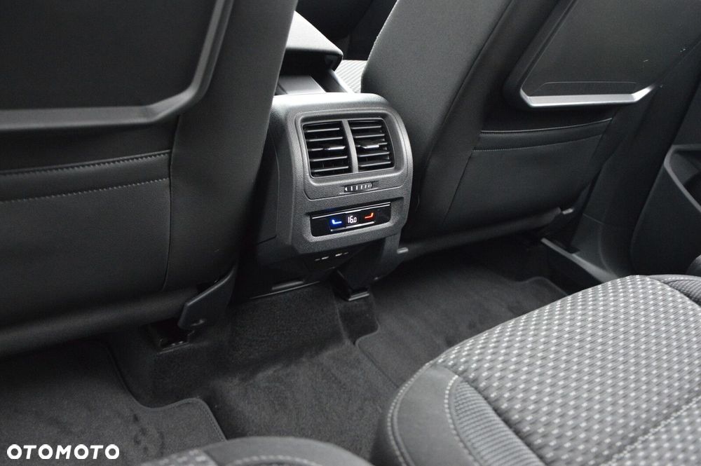 Volkswagen Touran - 7