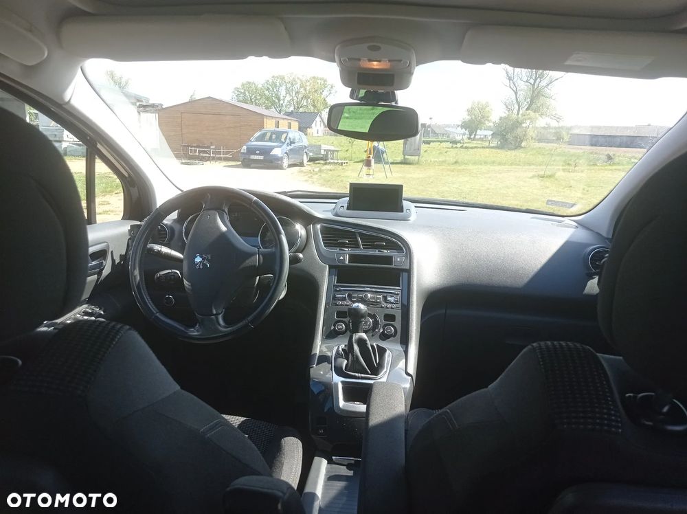 Peugeot 5008 1.6 Active 7os - 6