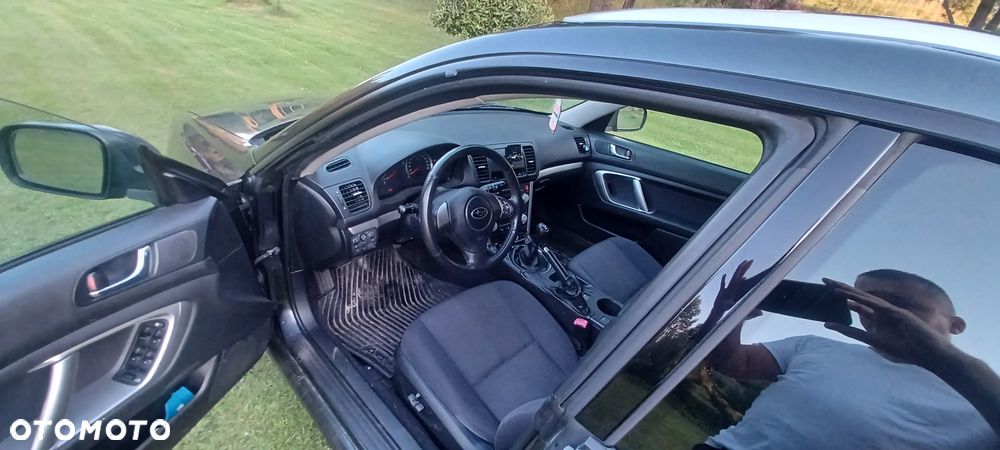 Subaru Legacy 2.0R Trend - 9