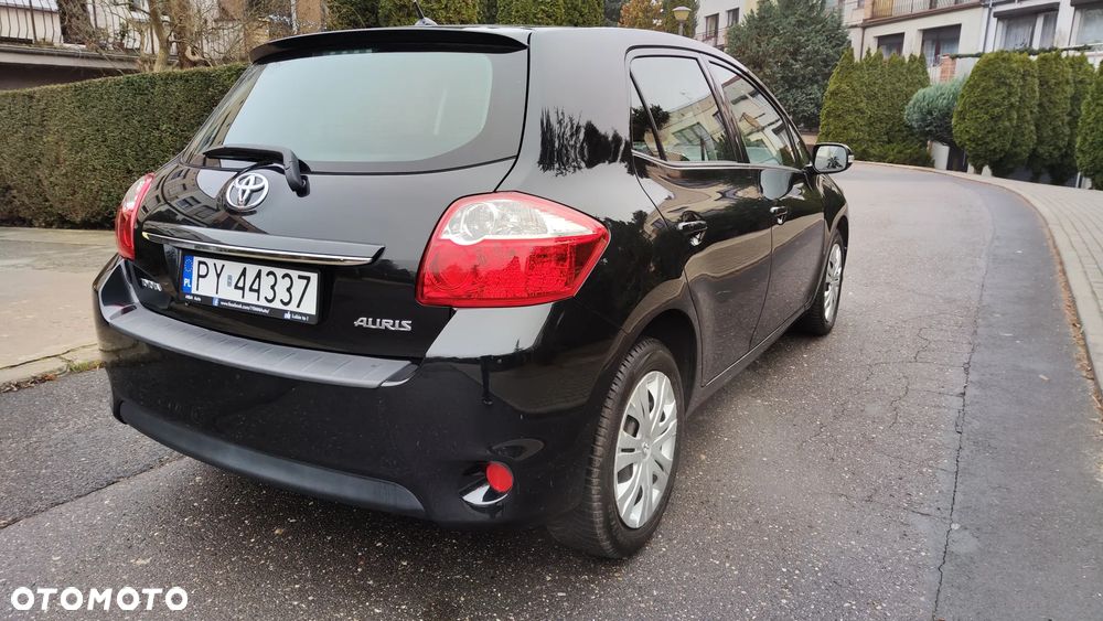 Toyota Auris - 21