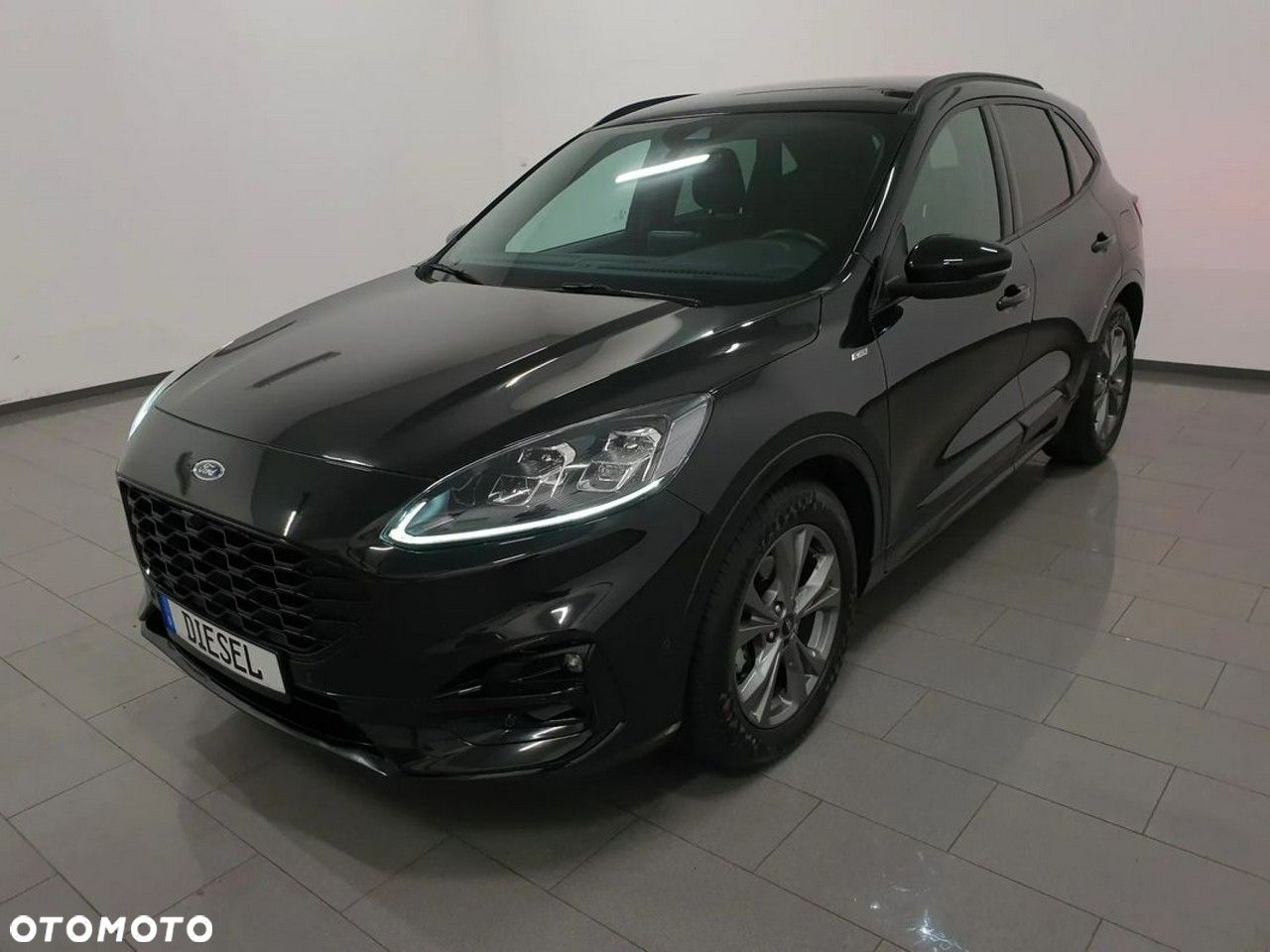 Ford Kuga - 1