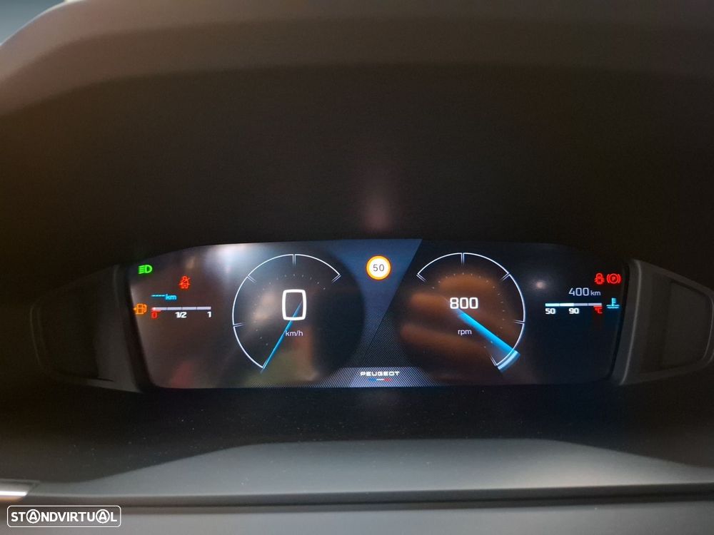 Peugeot 2008 1.2 PureTech Allure - 14