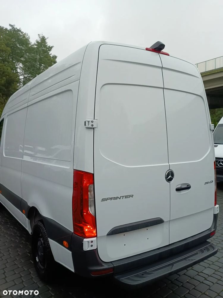 Mercedes-Benz Sprinter 315 średni - 9