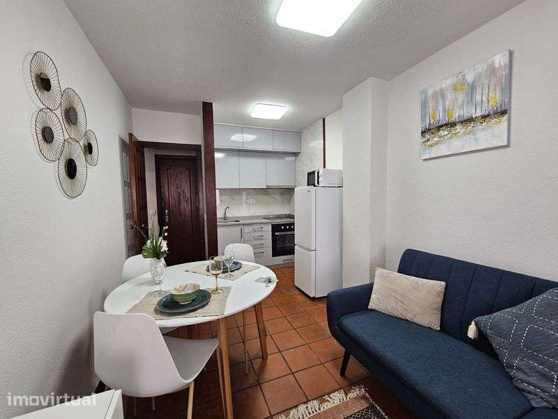 Apartamento T1 para Arrendamento, Rua Faria Guimaraes - Grande imagem: 5/11