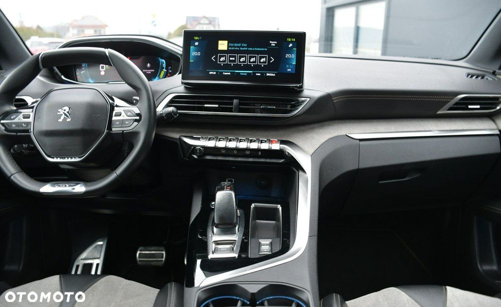 Peugeot 3008 1.6 PureTech HYbrid GT Line S&S EAT8 - 18