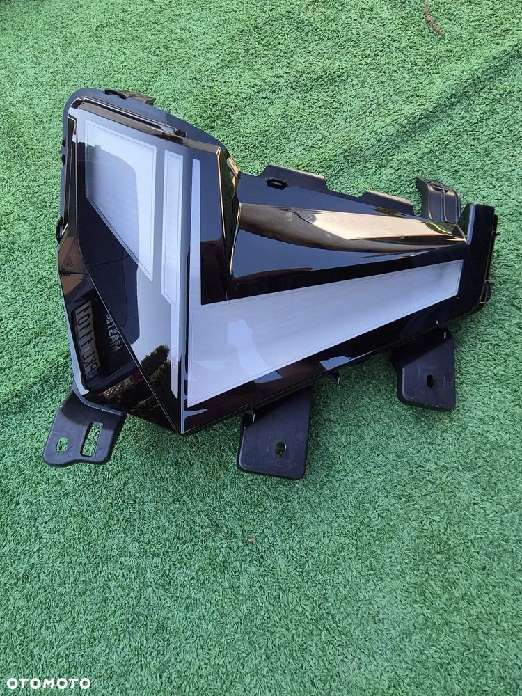 RENAULT CAPTUR II Lewy halogen LED lampka - 15