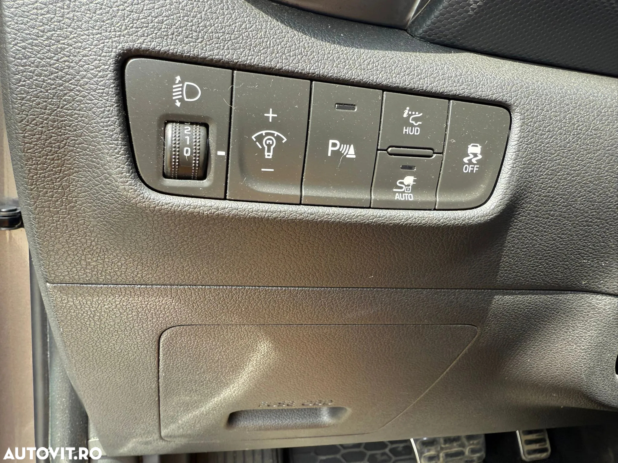 Hyundai KONA Electric 204CP Luxury - 15