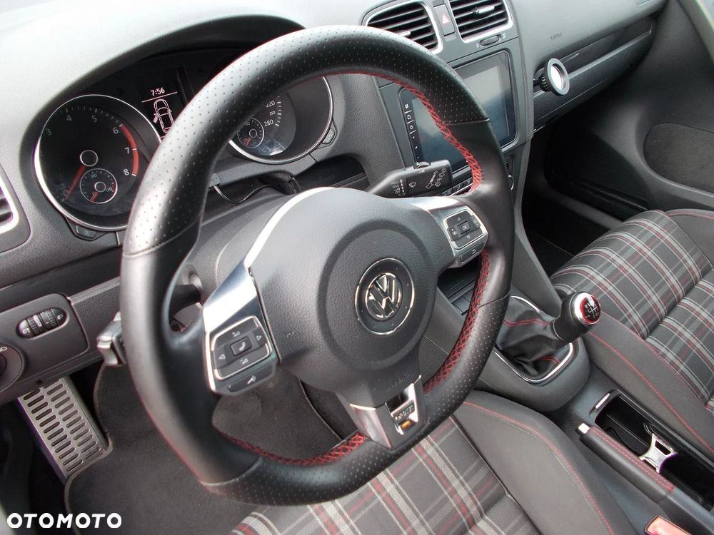 Volkswagen Golf 2.0 GTI - 19