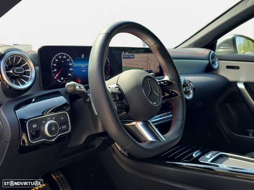 Mercedes-Benz CLA 180 - 10
