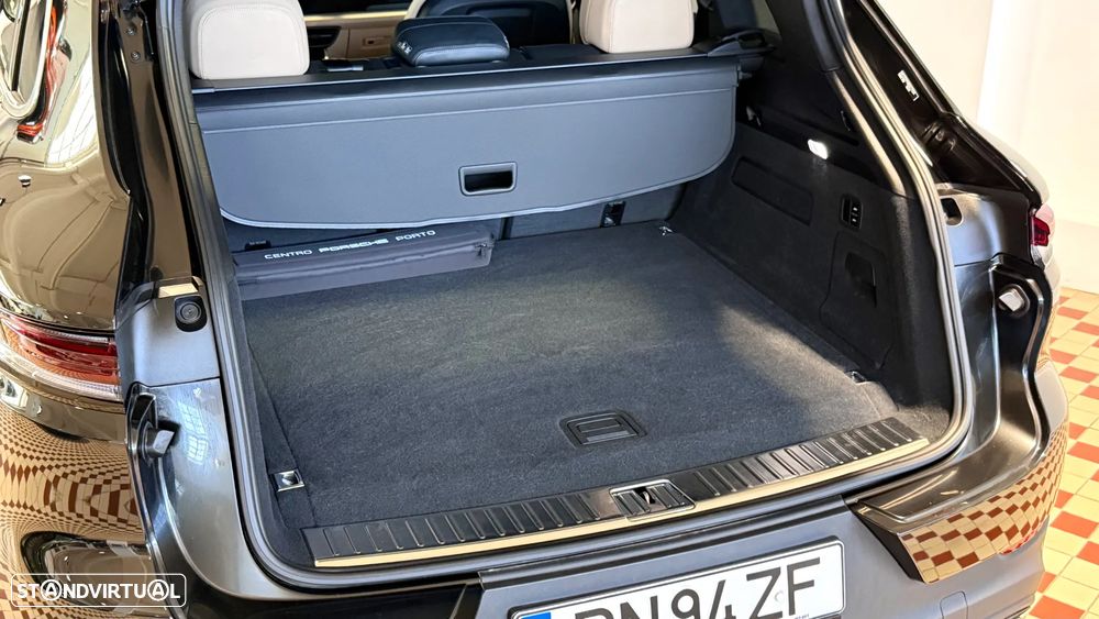 Porsche Cayenne S E-Hybrid - 38