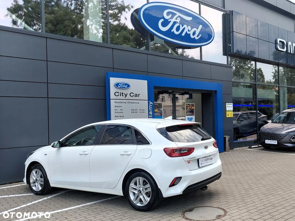 Kia Ceed 1.5 T-GDI M - 37