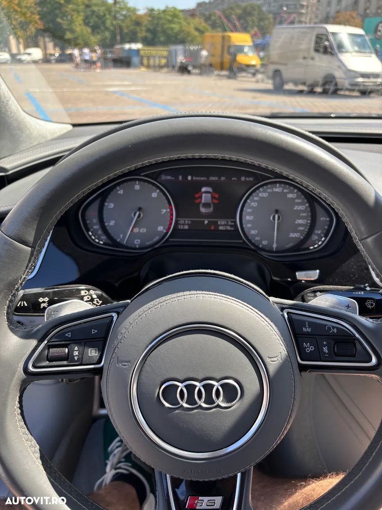 Audi S8 Plus 4.0 TFSI quattro Tiptronic - 29