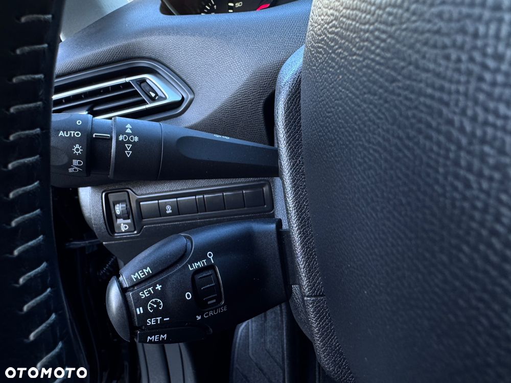 Peugeot 308 PureTech 130 GPF Stop & Start Active Business-Paket - 34