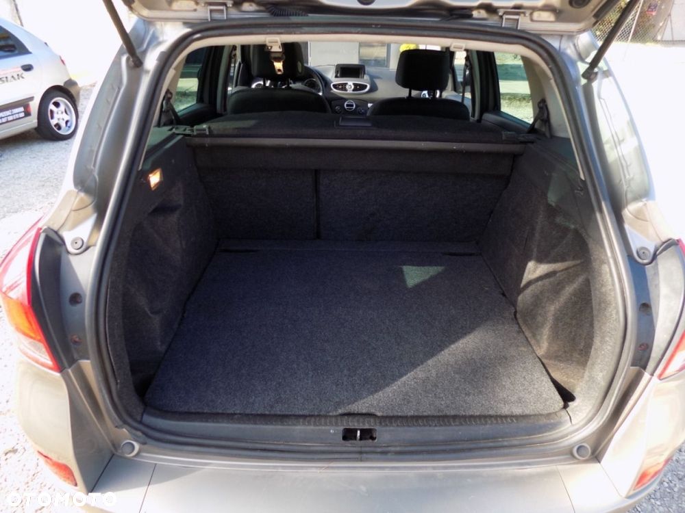 Renault Clio - 9