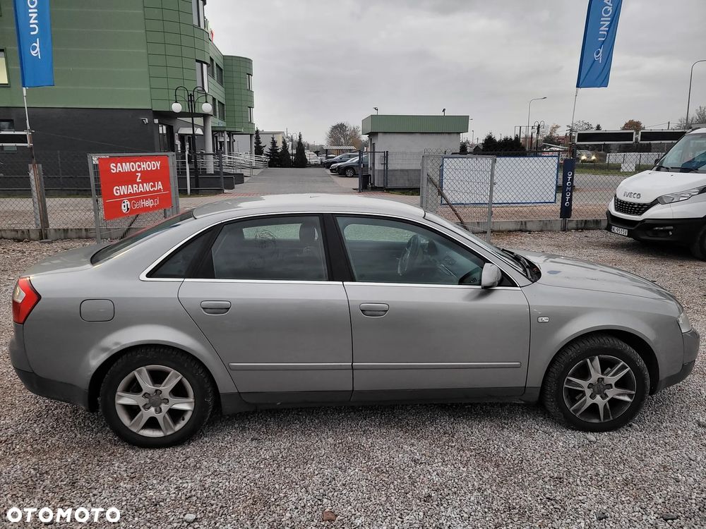 Audi A4 Limousine 2004 photo 5