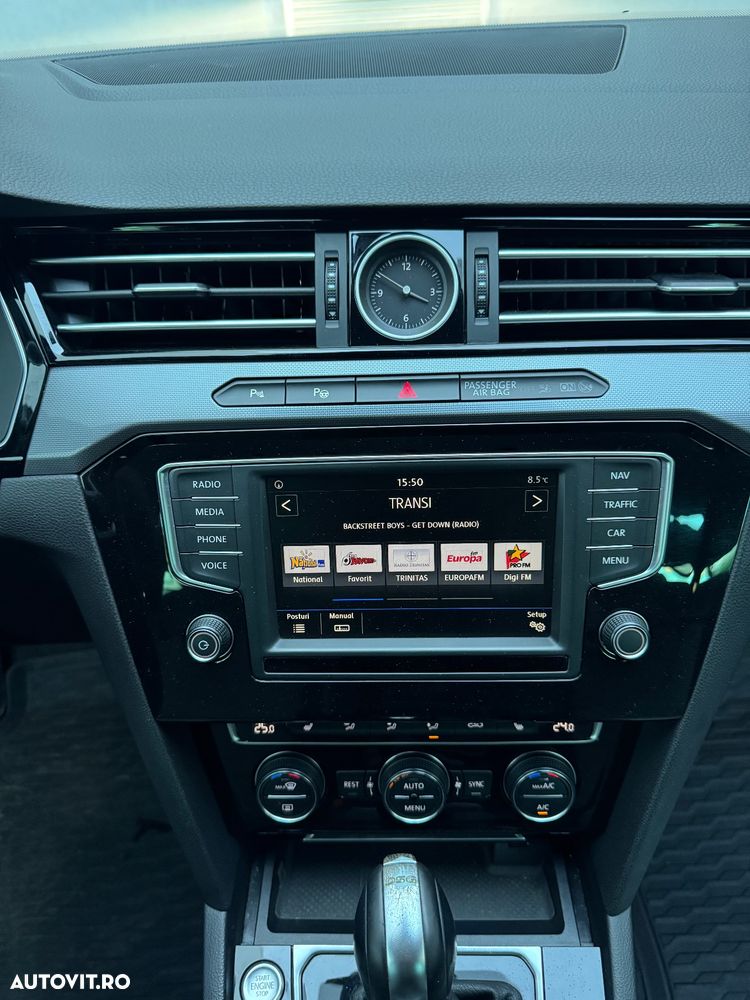 Volkswagen Passat - 24