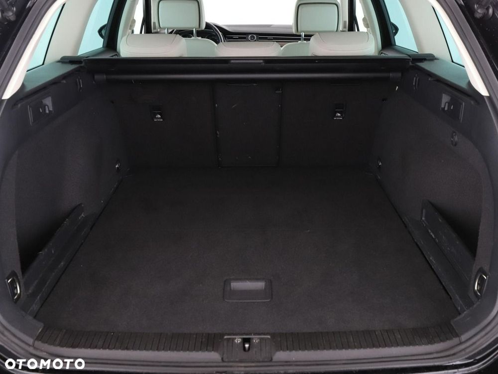 Volkswagen Passat Variant 1.8 TSI (BlueMotion Technology) DSG Highline - 21