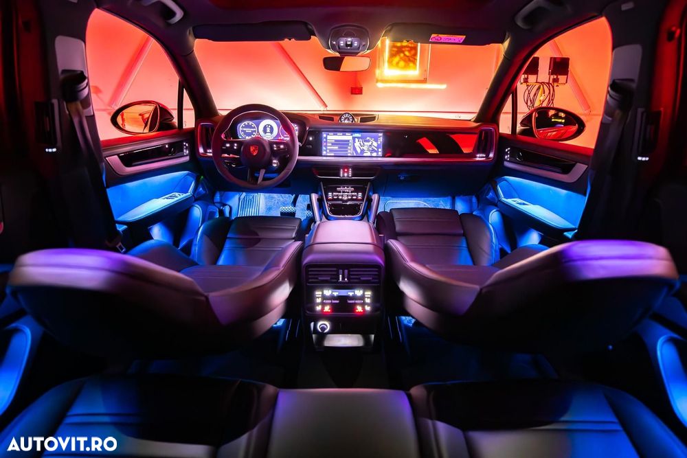 Porsche Cayenne - 17