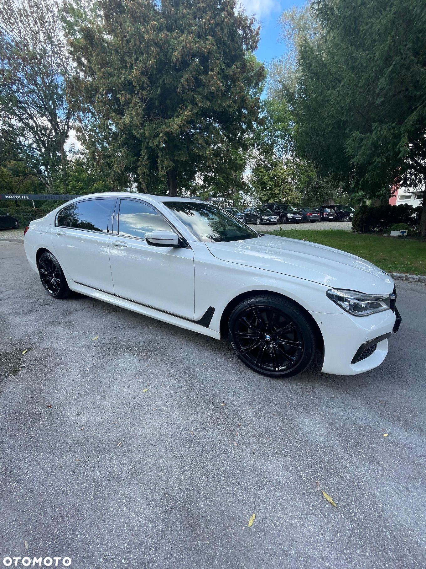 BMW Seria 7 750Li xDrive - 1