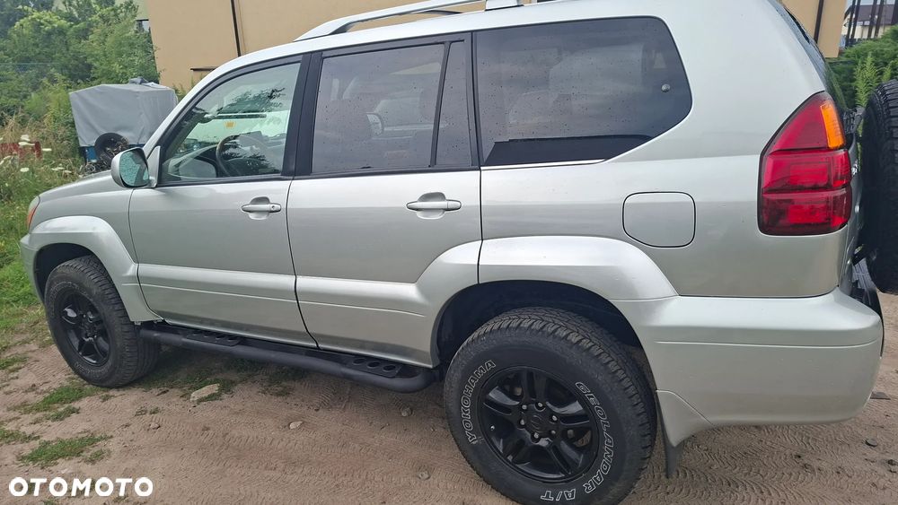 Lexus GX - 10