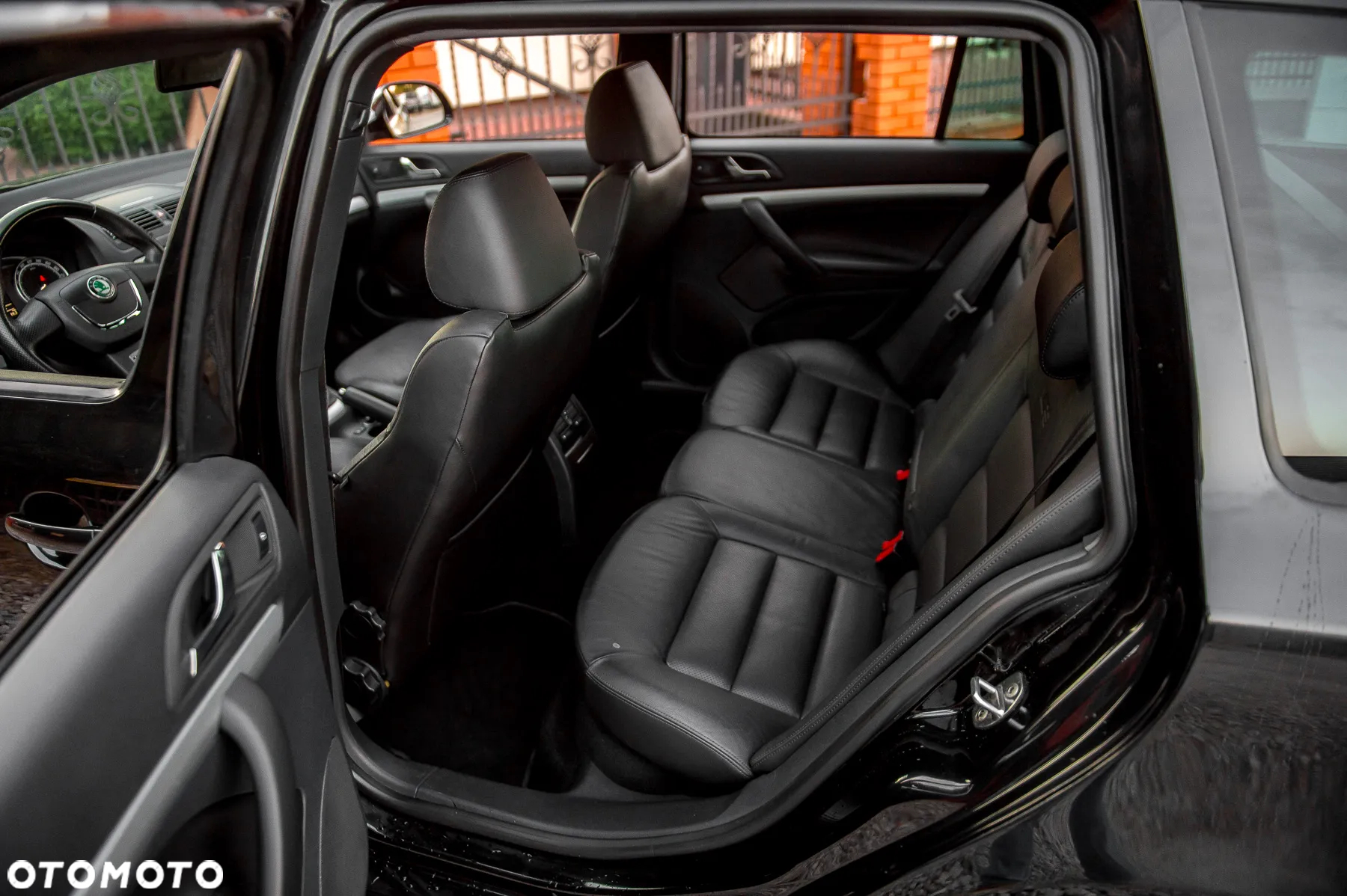 Skoda Octavia 2.0 TFSI RS - 19