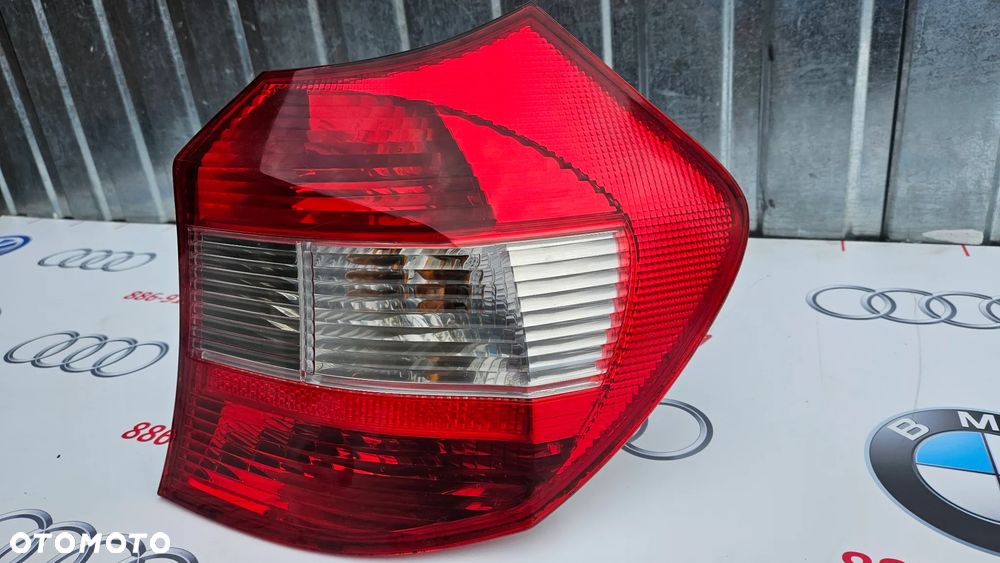 BMW 1 E87 2004-2007 Kompletna lampa tył prawy Lampa tylna prawa 6924502 EUROPA - 6