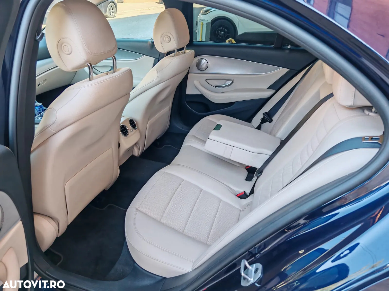 Mercedes-Benz E 220 d 9G-TRONIC Avantgarde - 5