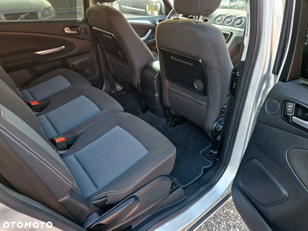 Ford S-Max - 22