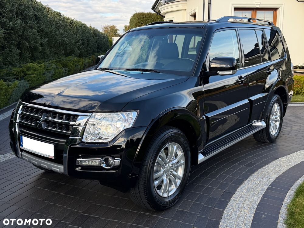 Mitsubishi Pajero 2016 photo 2