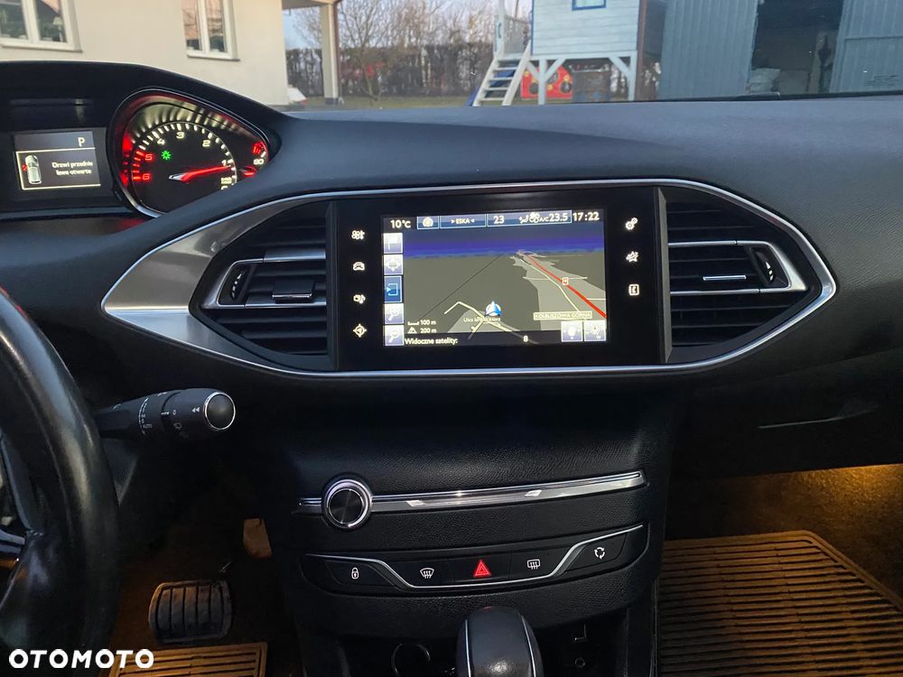 Peugeot 308 BlueHDi FAP 120 EAT6 Stop & Start Allure - 31