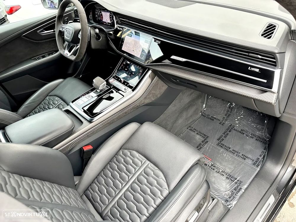 Audi RS Q8 4.0 TFSI quattro Tiptronic - 31