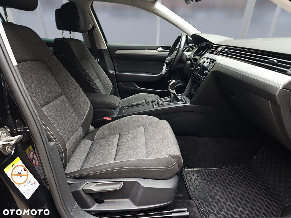 Volkswagen Passat 2022